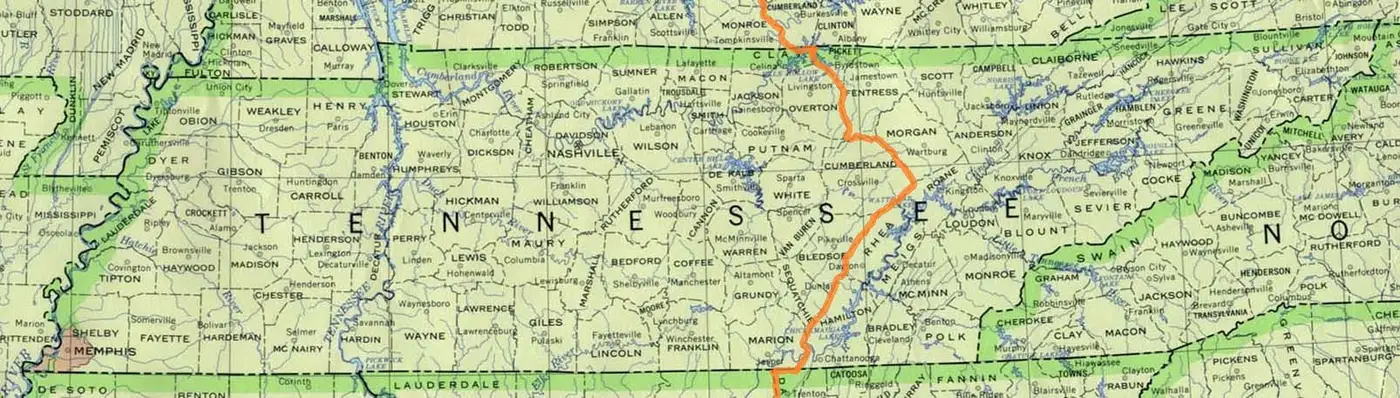 Road map of Tennessee with an orange line running north to south where Central Time meets Eastern Time